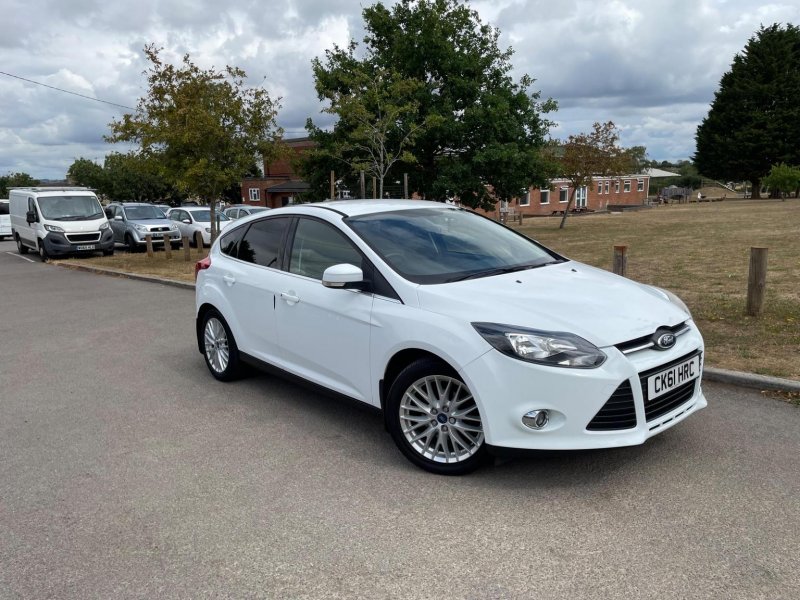 FORD FOCUS 1.6 Zetec Euro 5 5dr