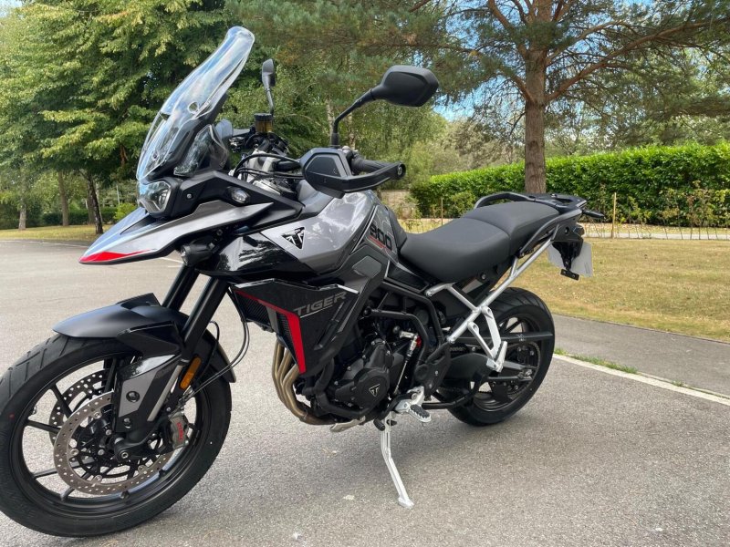TRIUMPH TIGER 900