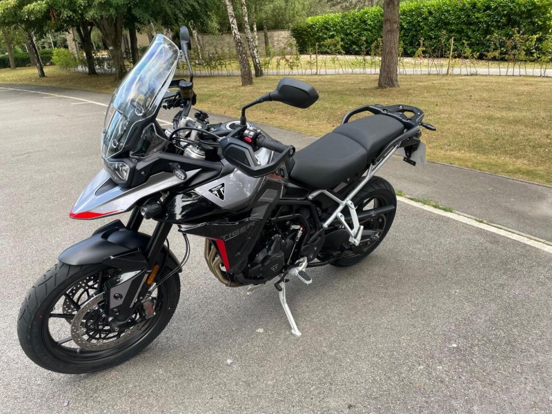 TRIUMPH TIGER 900